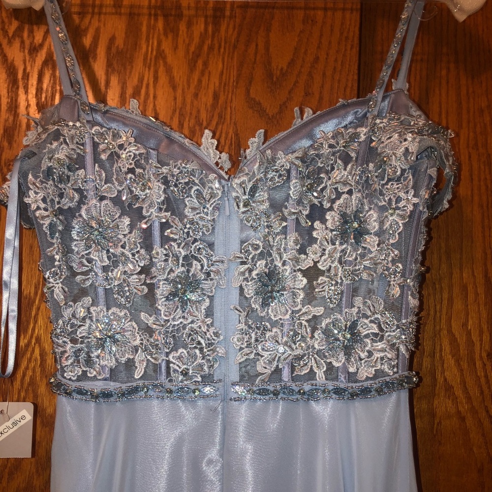 Prom Dress - Picture 3 of 8